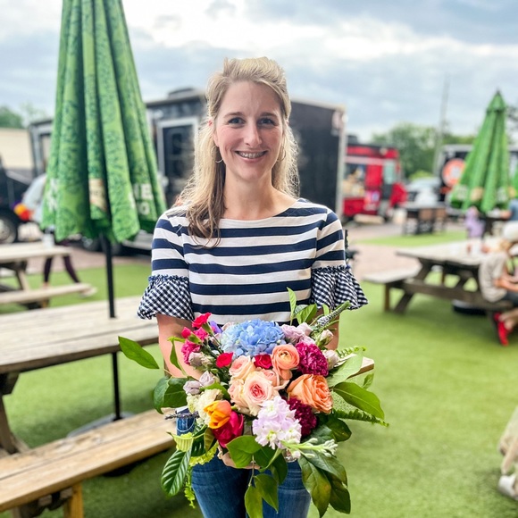 Meet your Posher, Jess - Picture 4 of 5